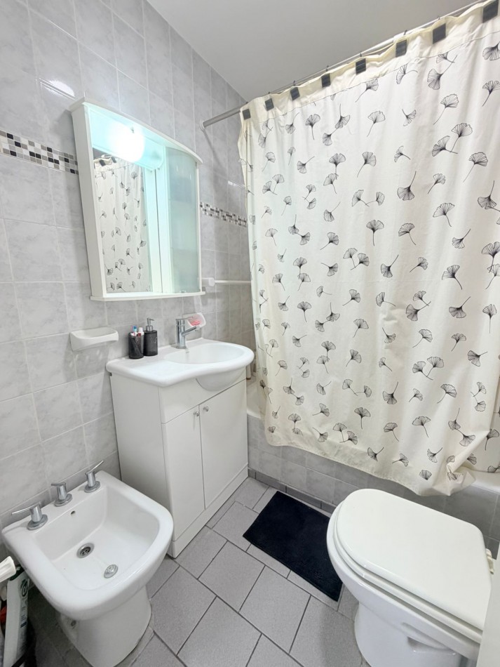 DEPARTAMENTO 3 AMBIENTES CON BALCON - FRENTE AL MAR - PLAYA VARESE