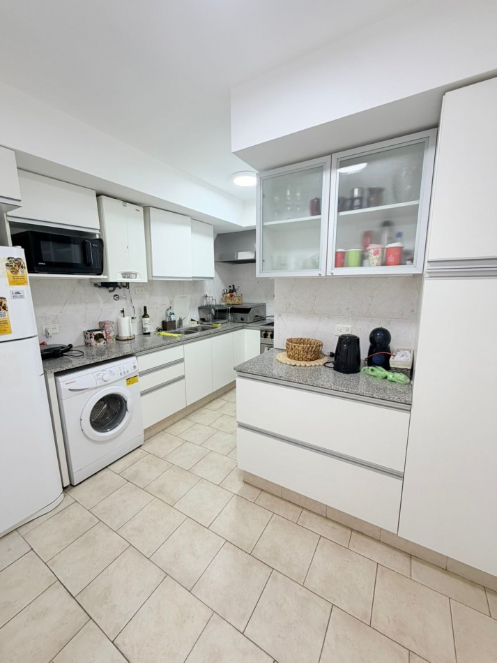 DEPARTAMENTO 3 AMBIENTES CON BALCON - FRENTE AL MAR - PLAYA VARESE