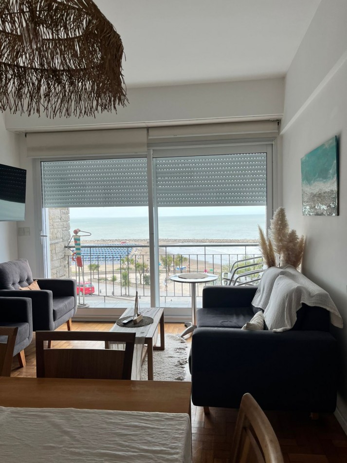 DEPARTAMENTO 3 AMBIENTES CON BALCON - FRENTE AL MAR - PLAYA VARESE
