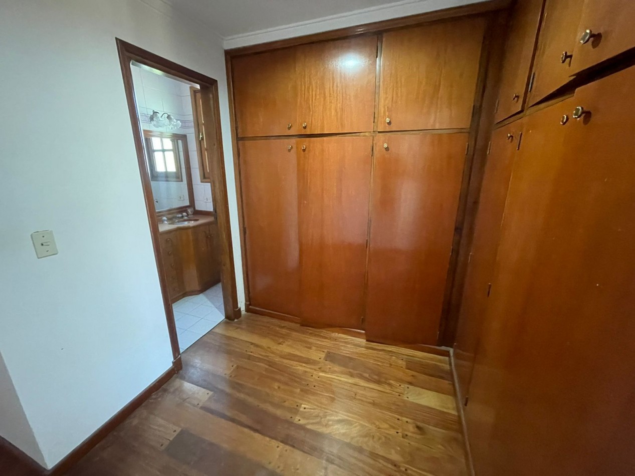 Chalet 5 ambientes - Barrio El Martillo - Alquiler 24 meses - Mar del Plata