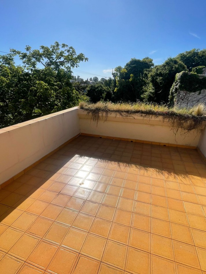 Chalet 5 ambientes - Barrio El Martillo - Alquiler 24 meses - Mar del Plata