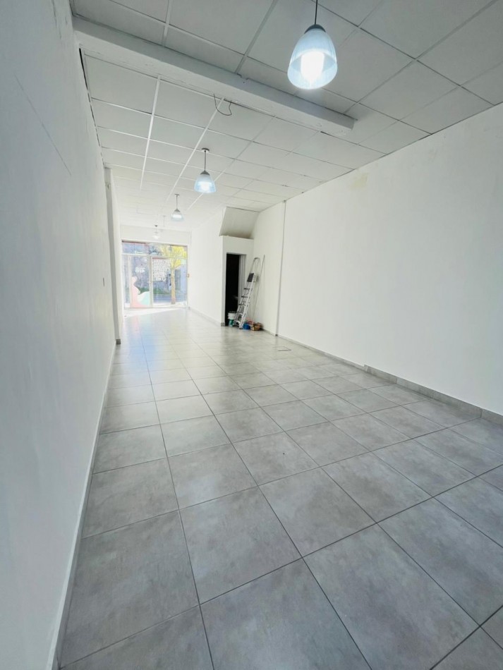 Local comercial - Gruta Lourdes - Alquiler 24 meses - Mar del Plata