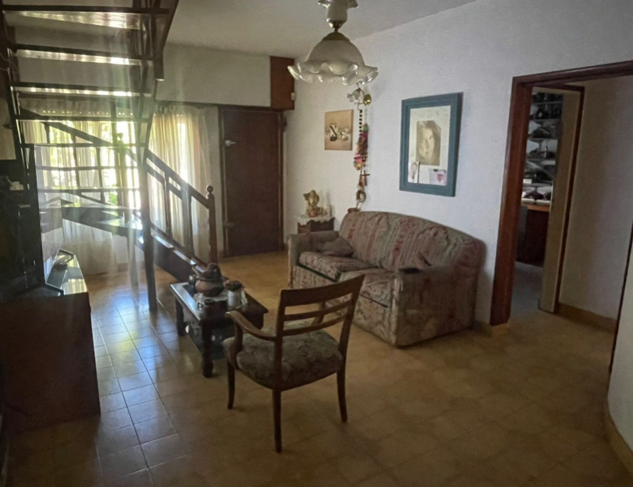 Chalet 5 ambientes - Apto Credito - Barrio El Martillo 