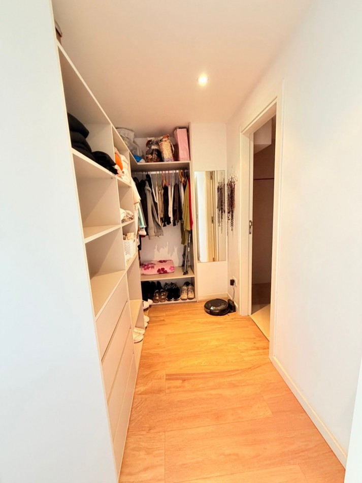 Departamento 3 ambientes con cochera - zona macrocentro.