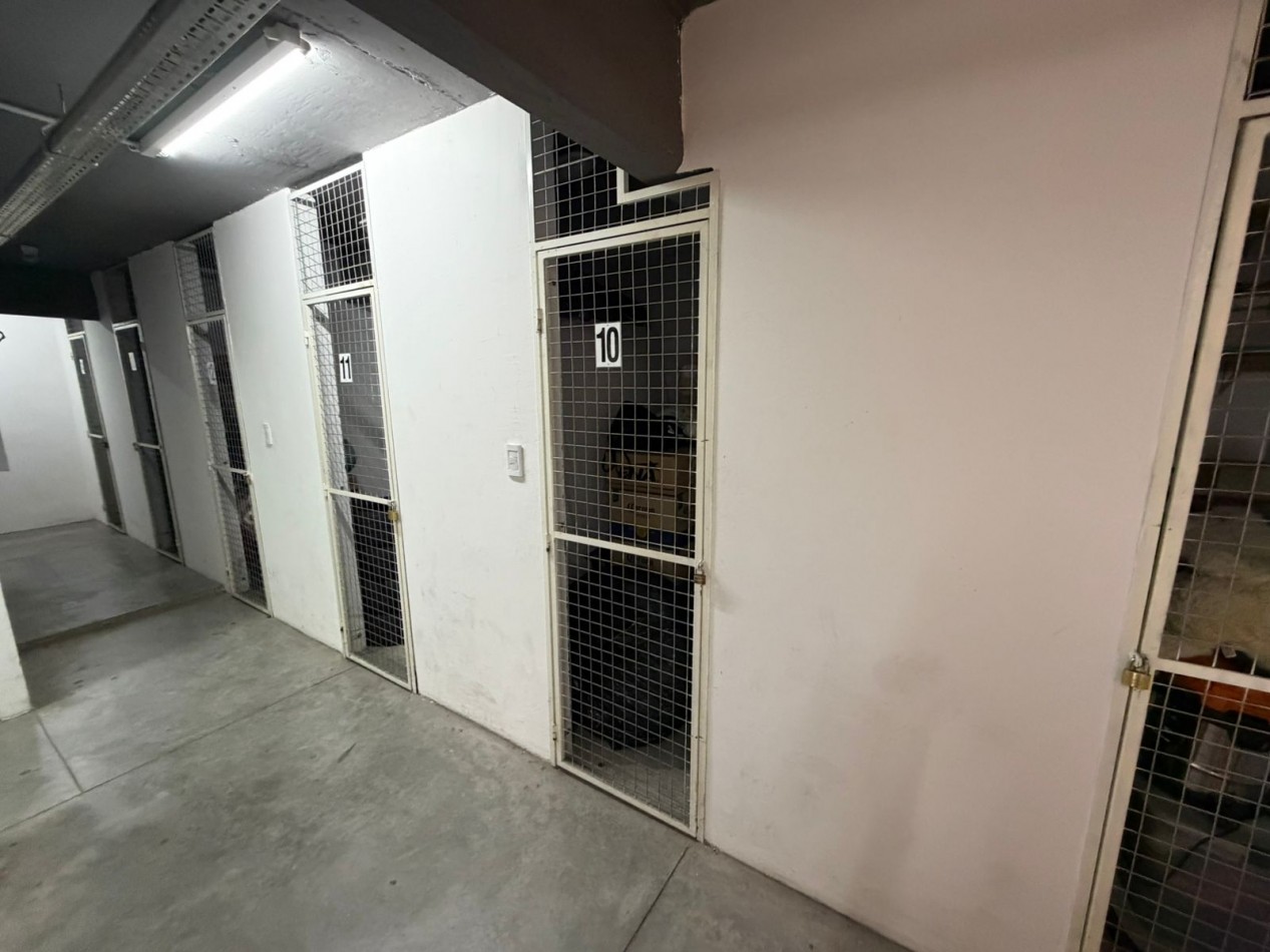 Departamento 3 ambientes con cochera - zona macrocentro.