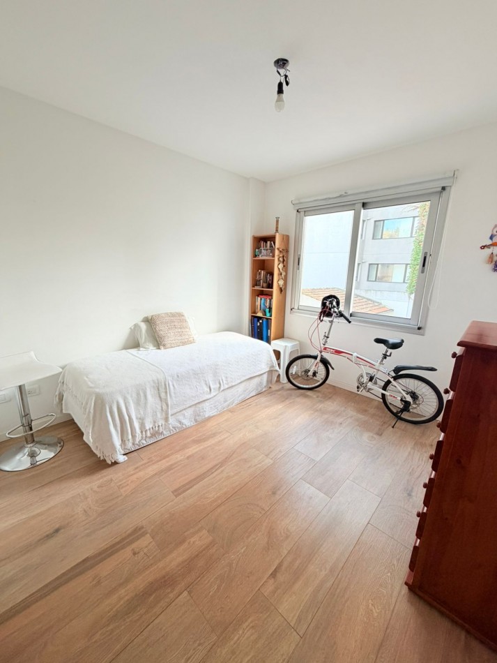 Departamento 3 ambientes con cochera - zona macrocentro.