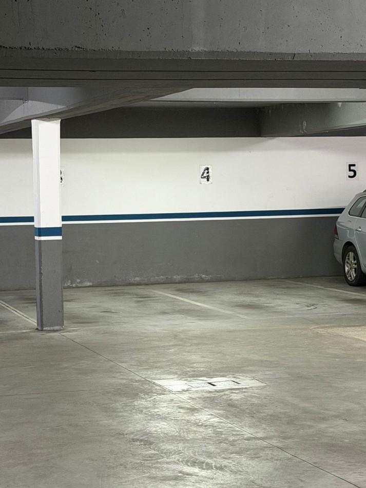 Departamento 3 ambientes con cochera - zona macrocentro.