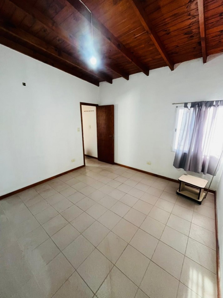 Alquiler 24 meses - PH tres ambientes - Villa Lourdes