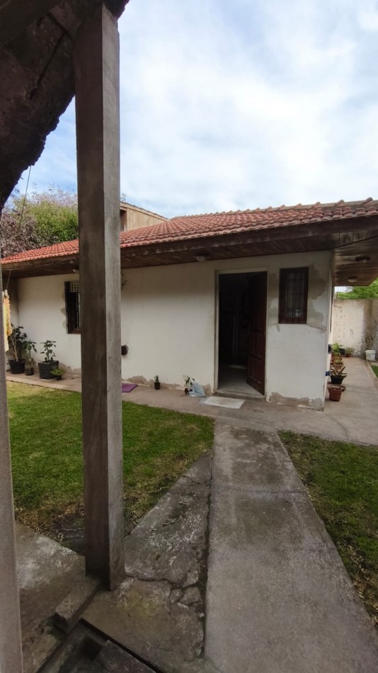GALPON CON VIVIENDA - BARRIO SAN ANTONIO - IDEAL USO COMERCIAL