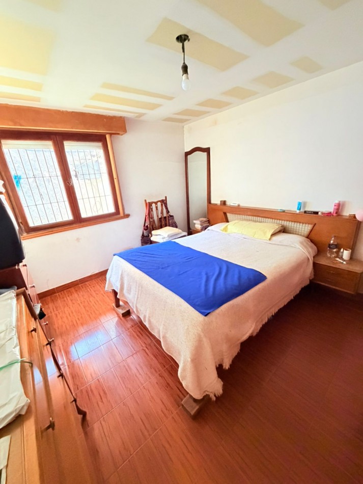 GALPON CON VIVIENDA - BARRIO SAN ANTONIO - IDEAL USO COMERCIAL
