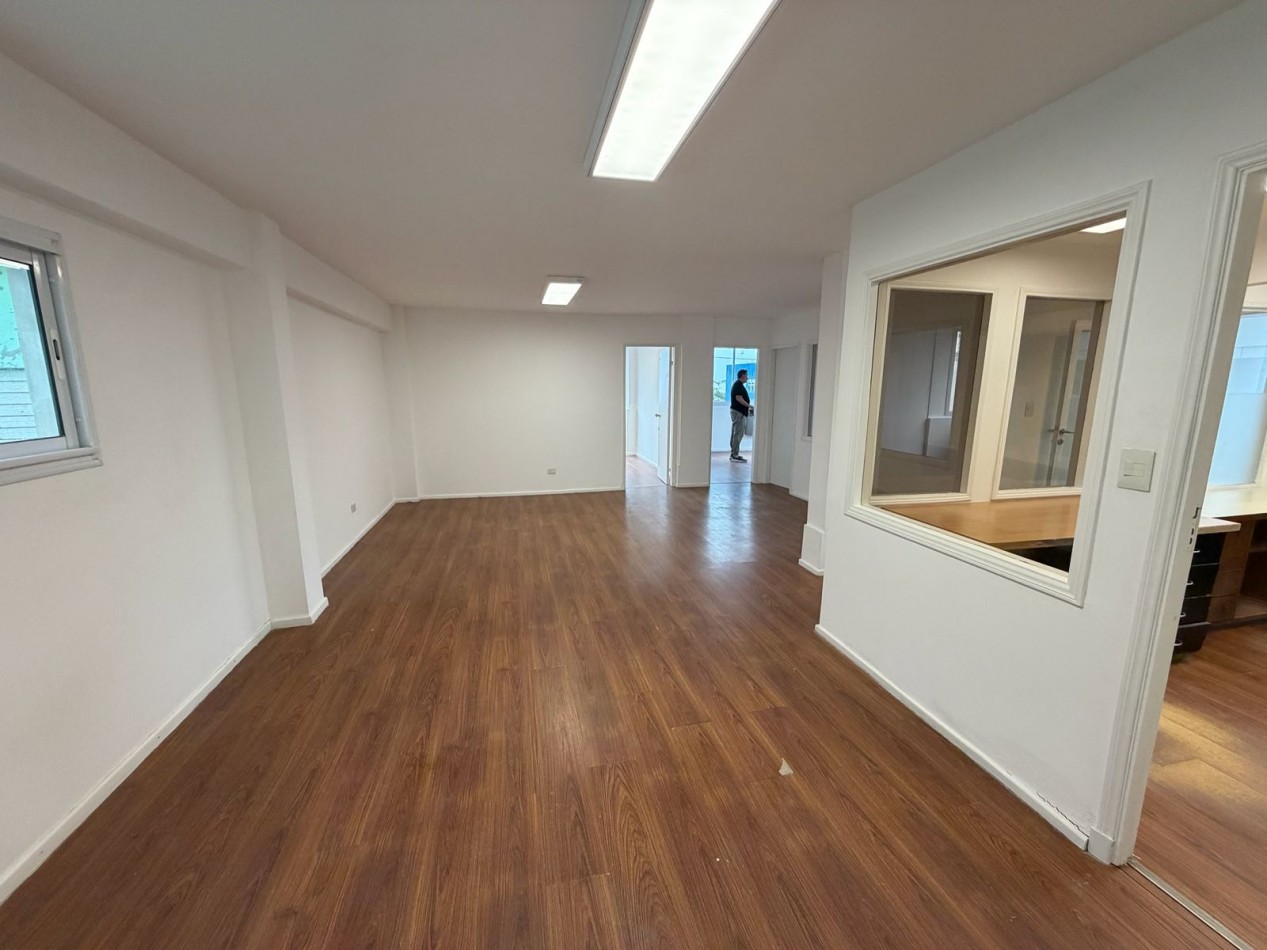 Amplio piso de oficina en zona puerto - Alquiler 24 meses - Mar del Plata