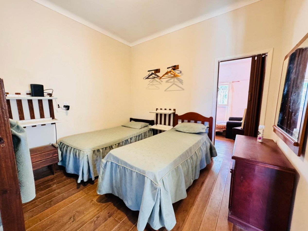 Chalet 3 Ambientes con Gran Parque en Villa Lourdes - Apto Credito