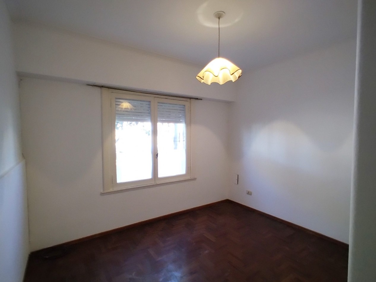 Chalet 5 ambientes con Garage - Zona Mundialista - APTO CREDITO