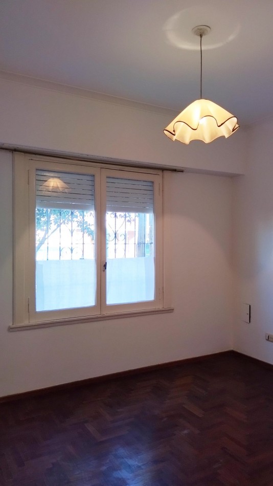 Chalet 5 ambientes con Garage - Zona Mundialista - APTO CREDITO