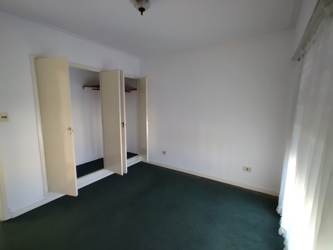 Chalet 5 ambientes con Garage - Zona Mundialista - APTO CREDITO