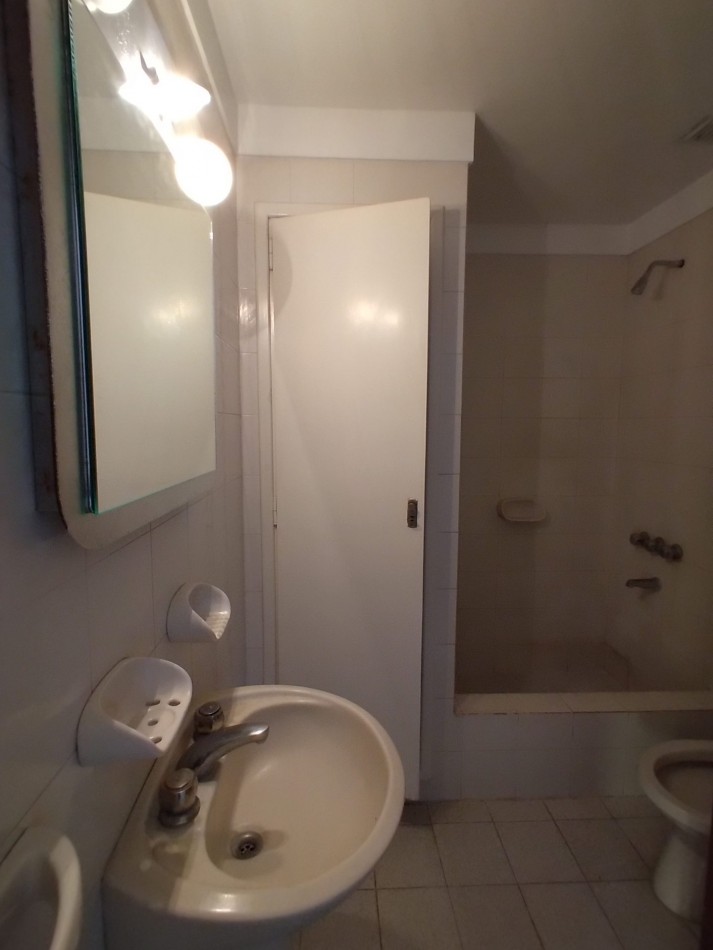 Chalet 5 ambientes con Garage - Zona Mundialista - APTO CREDITO