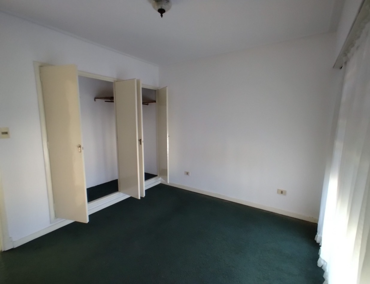 Chalet 5 ambientes con Garage - Zona Mundialista - APTO CREDITO