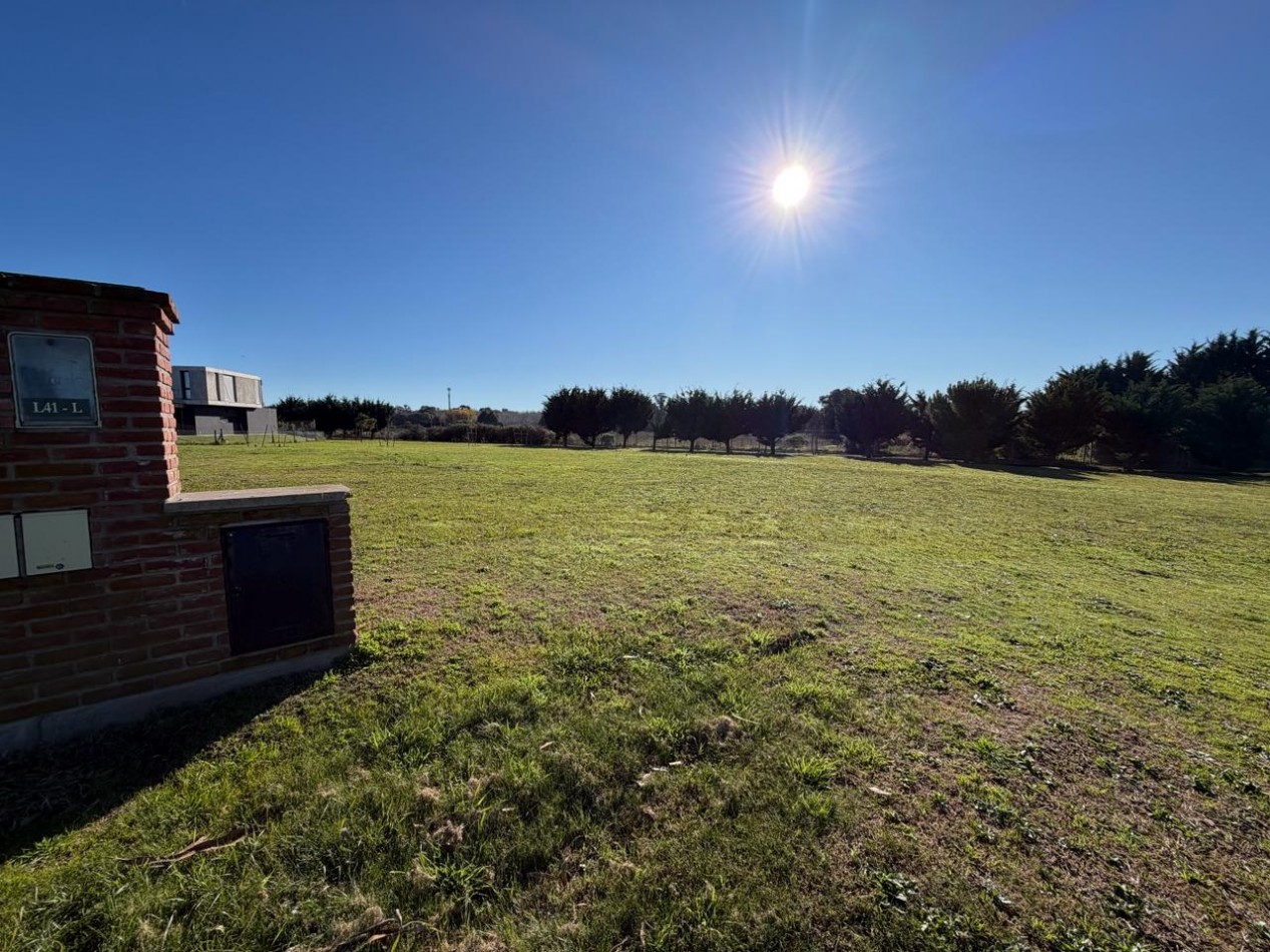 DOS LOTES LINDEROS 41 Y 42 EN VENTA - BARRIO PRIVADO CASONAS DEL HARAS - LAS LOMAS