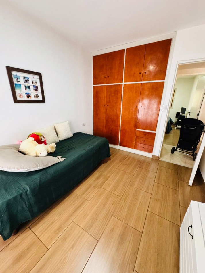 Casa 3 ambientes con garage, parque y gran quincho - Barrio El Gaucho - APTA CREDITO