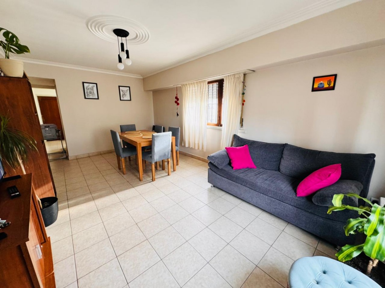 Casa 3 ambientes con garage, parque y gran quincho - Barrio El Gaucho - APTA CREDITO