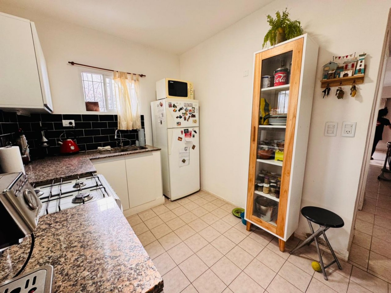 Casa 3 ambientes con garage, parque y gran quincho - Barrio El Gaucho - APTA CREDITO