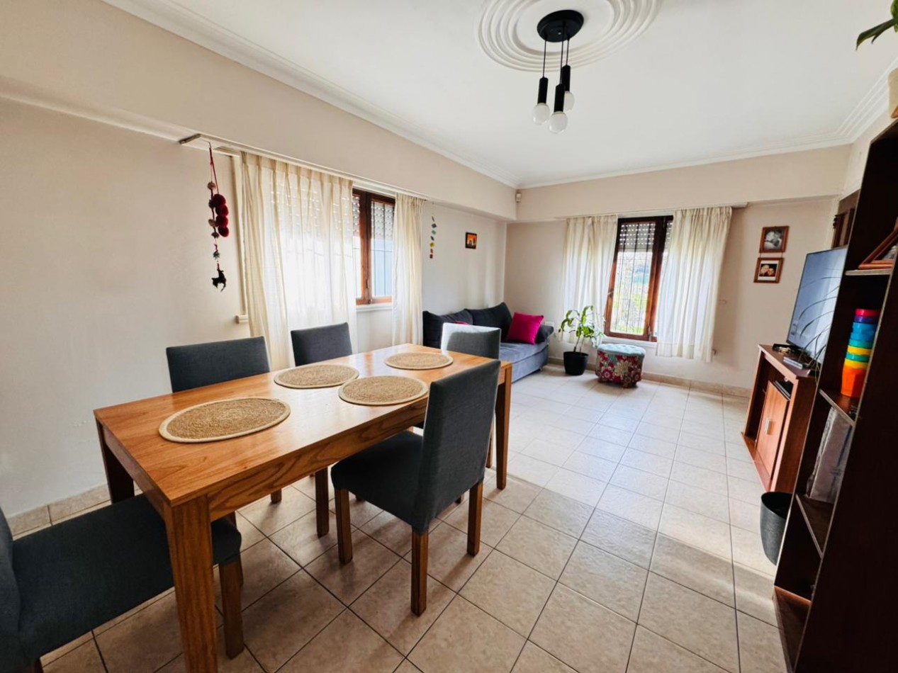Casa 3 ambientes con garage, parque y gran quincho - Barrio El Gaucho - APTA CREDITO