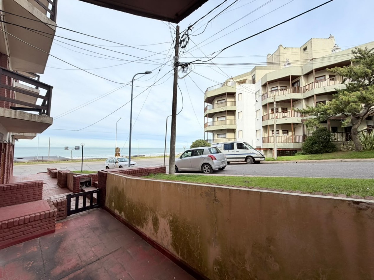 Departamento de 1 ambiente con amplio patio y vista al mar - Waikiki