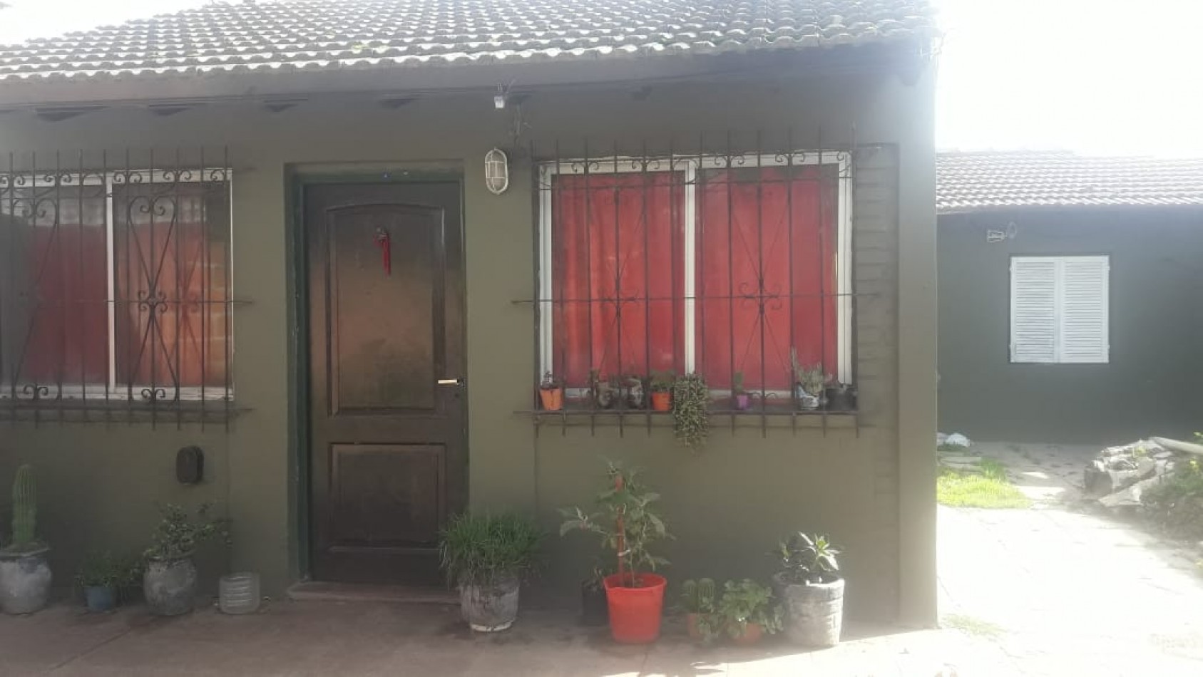 CASA 3 AMB con amplio terreno - BOSQUE GRANDE- APTA CREDITO