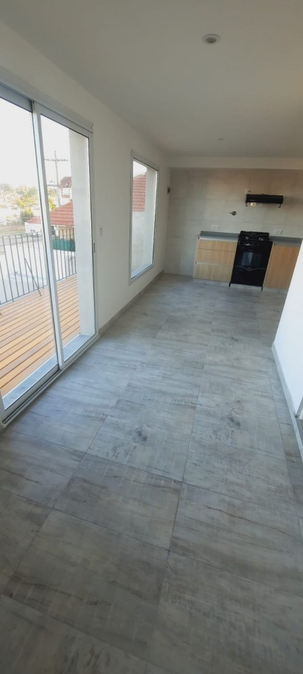 Dpto 3 ambientes a la calle con cocherra y balcon - Termas Huinco - Alquiler 24 meses - Mar del Plata. 