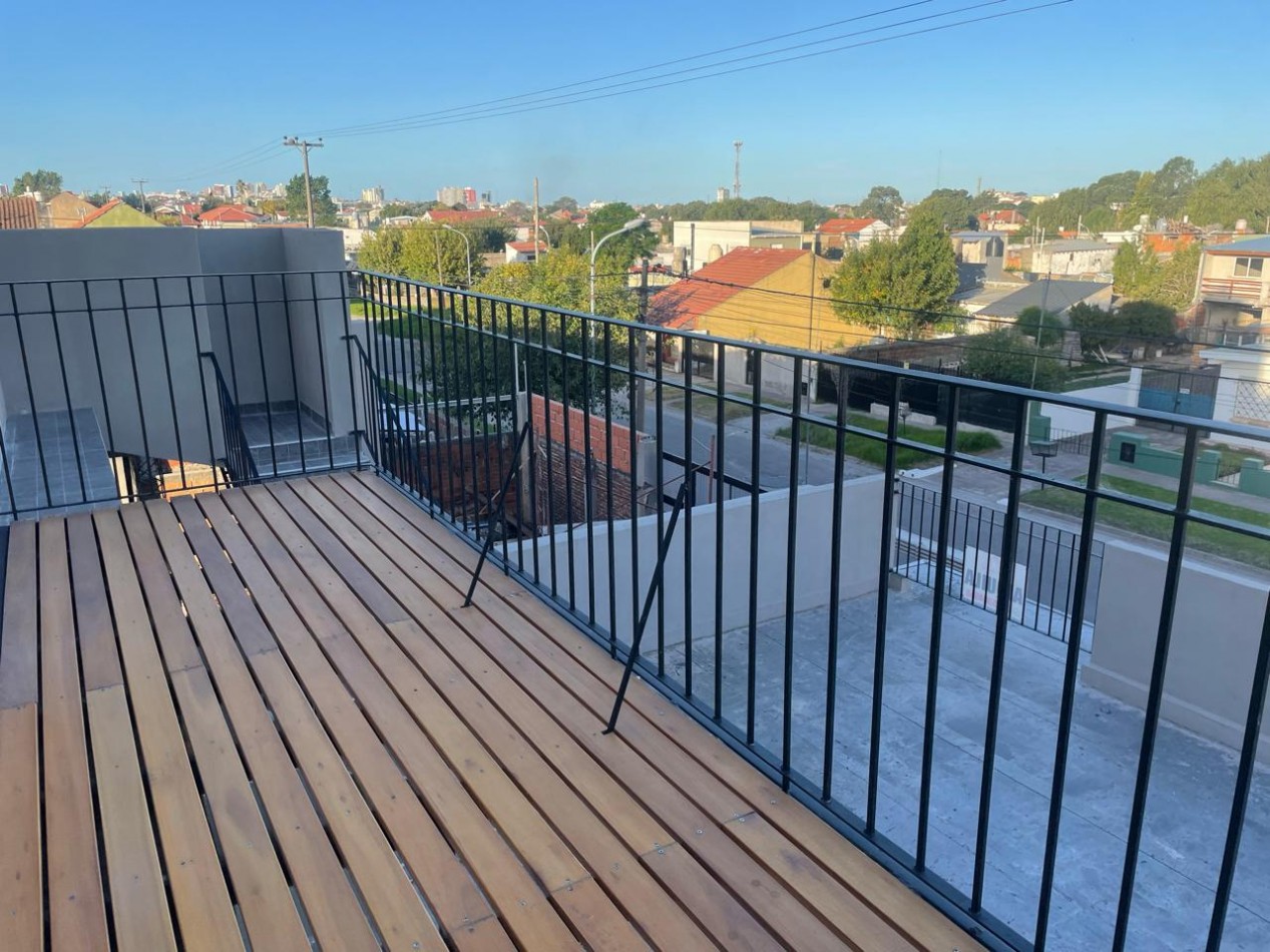Dpto 3 ambientes a la calle con cocherra y balcon - Termas Huinco - Alquiler 24 meses - Mar del Plata. 
