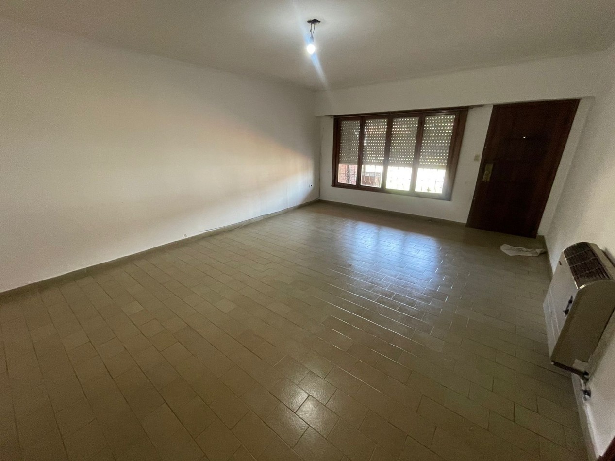 Chalet 3 ambientes con garage - Alquiler 24 meses - Mar del Plata - Villa Lourdes