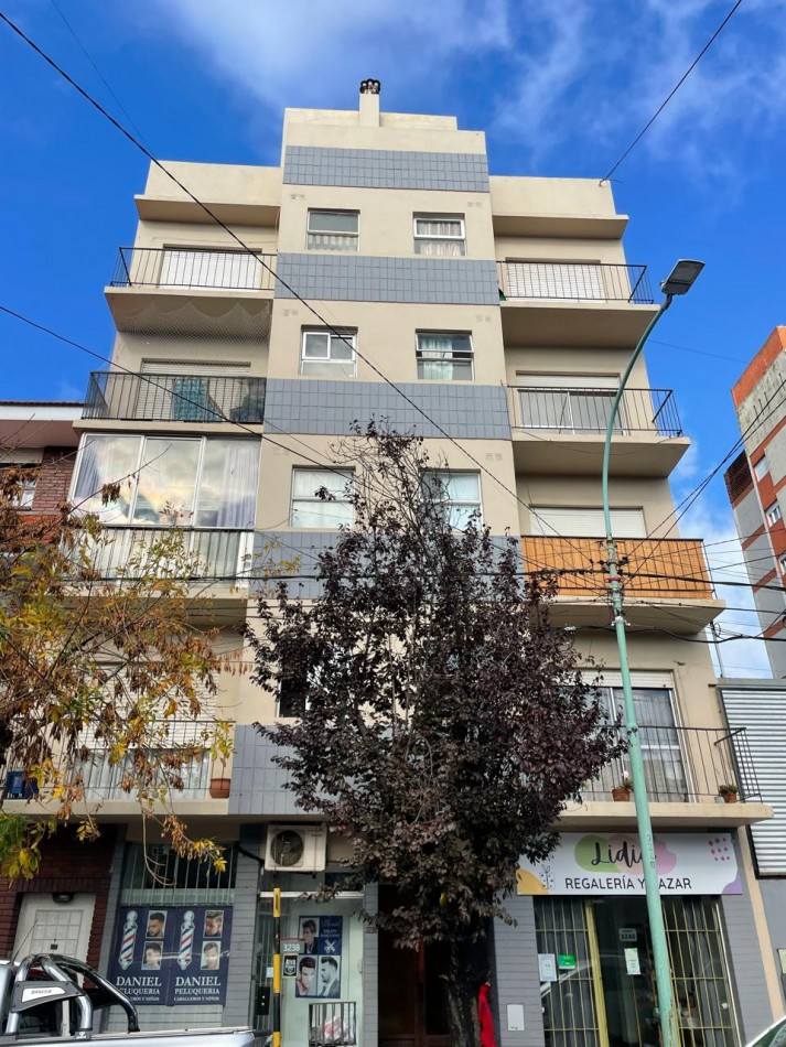 Departamento 2 ambientes a la calle - MACROCENTRO - Av. Indep - Mar del Plata - Alquiler 24 meses