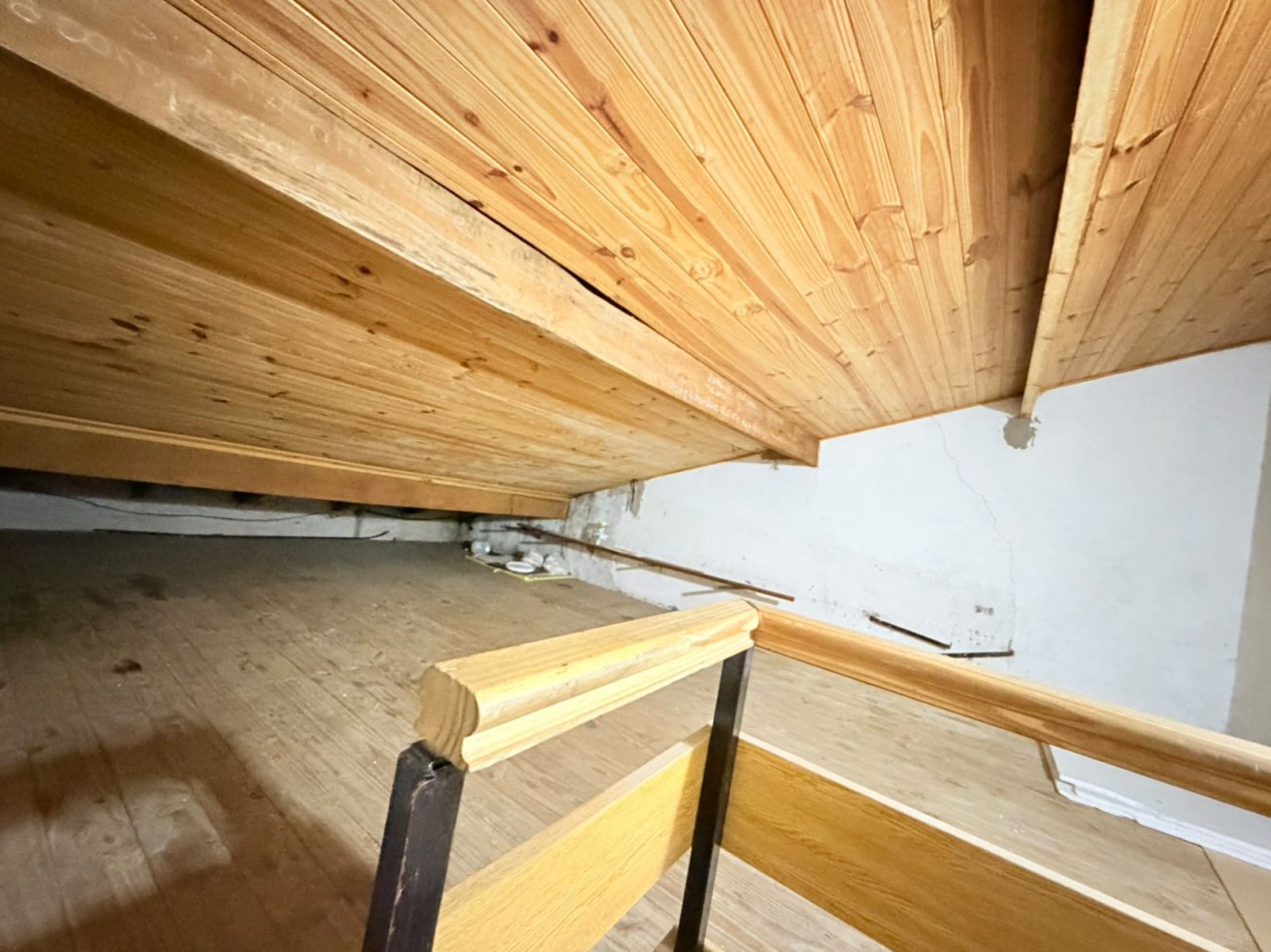 Casa de 3 ambientes con garage, gran parque- Villa Lourdes - Apta Credito 