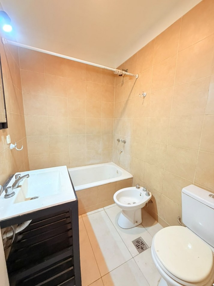 Departamento en PH 3 Ambientes - Planta Baja - Barrio Chauvin 