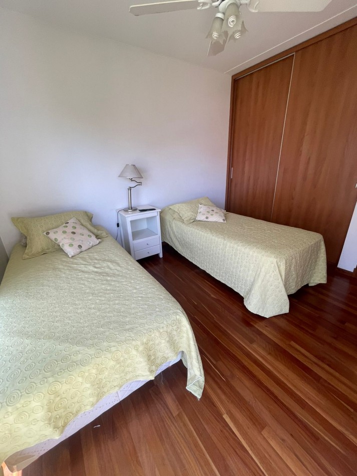 ALQUILER VERANO 2026/2027 - DEPARTAMENTO 3 AMBIENTES CON COCHERA - MACROCENTRO