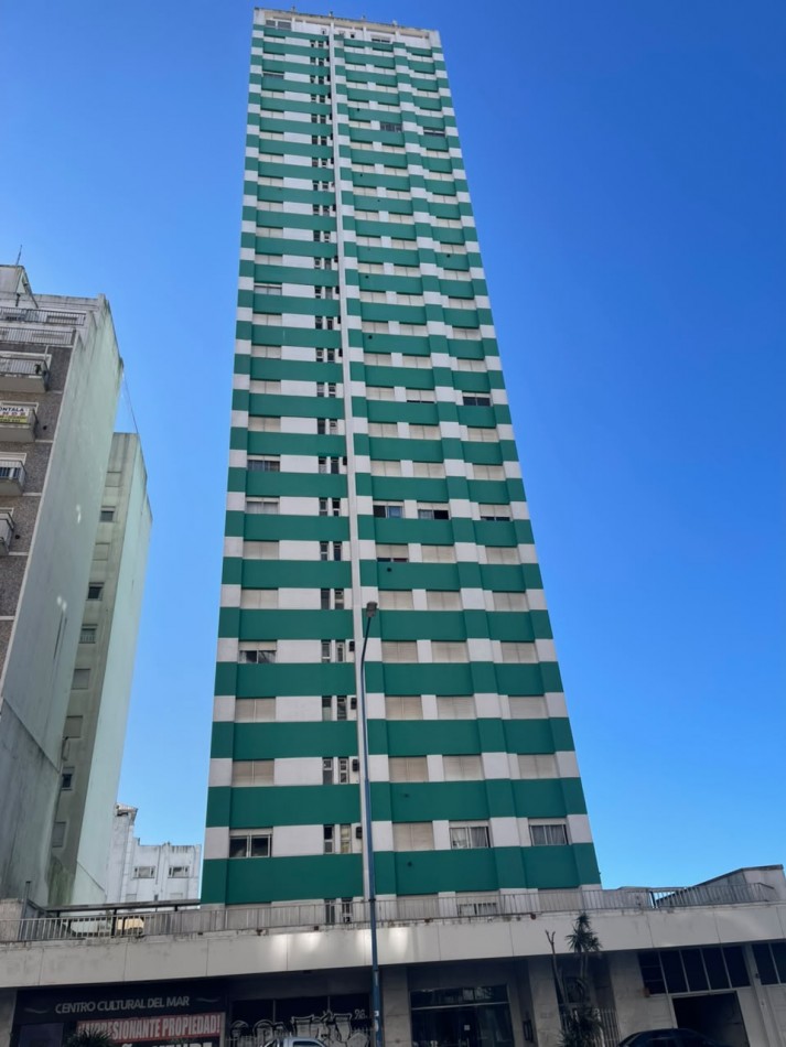 MONOAMBIENTE DIVIDIDO A METROS DEL MAR - EDIFICIO ALMERIA - ZONA CENTRO