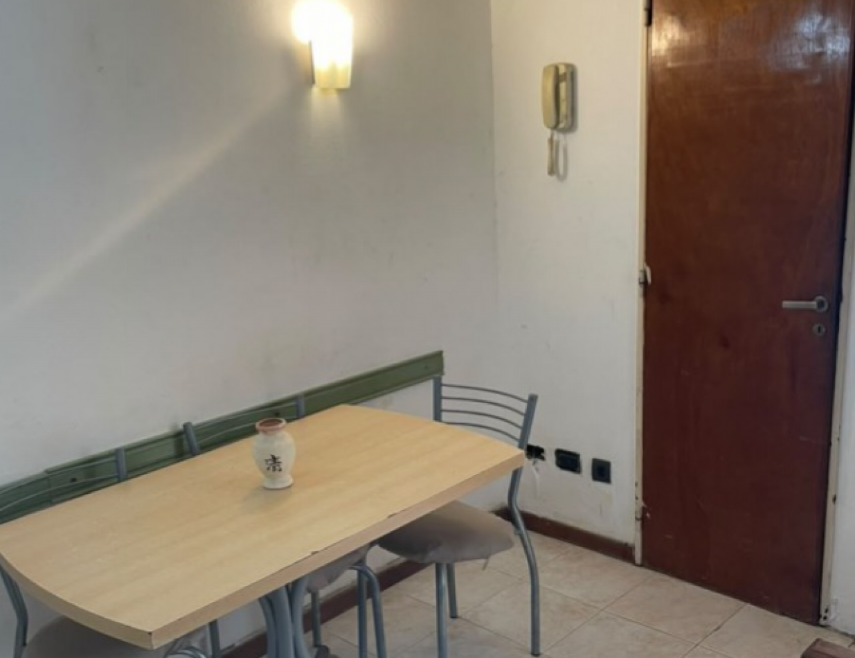 MONOAMBIENTE DIVIDIDO A METROS DEL MAR - EDIFICIO ALMERIA - ZONA CENTRO
