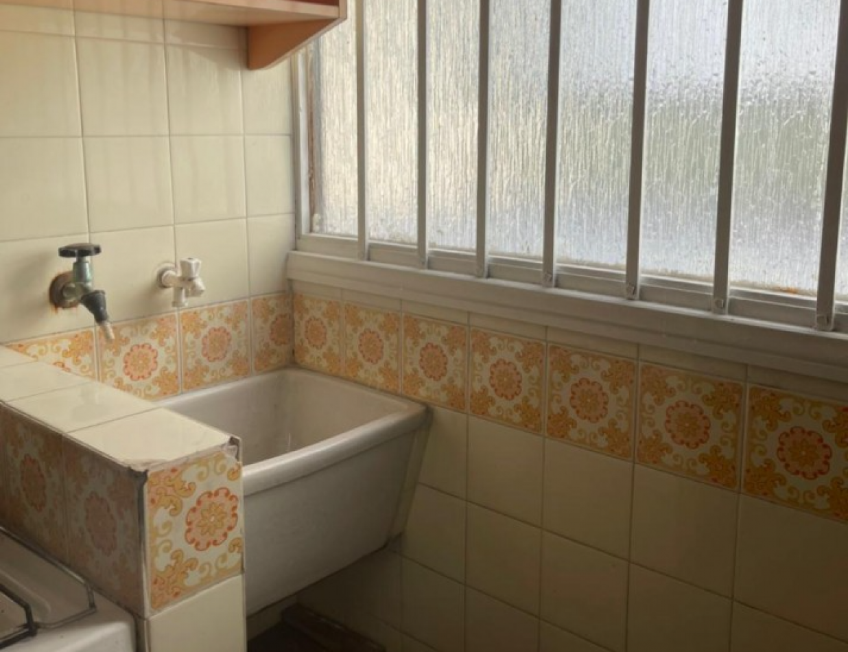 Departamento 2 ambientes con gran patio propio — Torre Liber - Centro