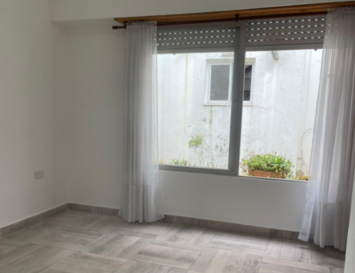 PH 3 ambientes en planta baja - Excelente ubicacion a metros de Plaza Mitre