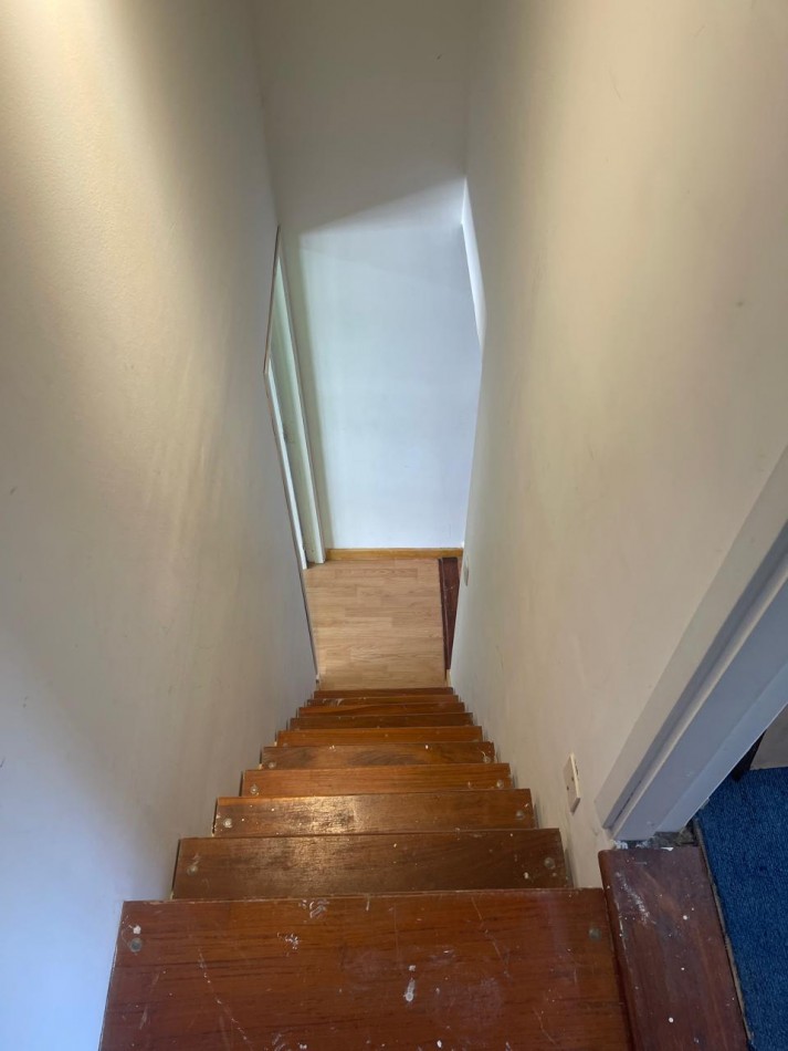 Casa 4 ambientes reciclada con parque, pileta climatizada y jacuzzi - Villa Lourdes