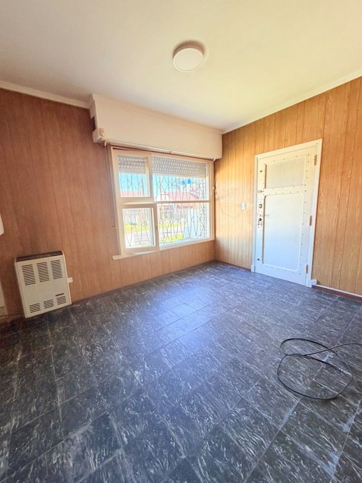 CASA EN ALQUILER EN PH AL FRENTE 3 amb con cochera y parque comp - COLINAS DE PERALTA RAMOS-