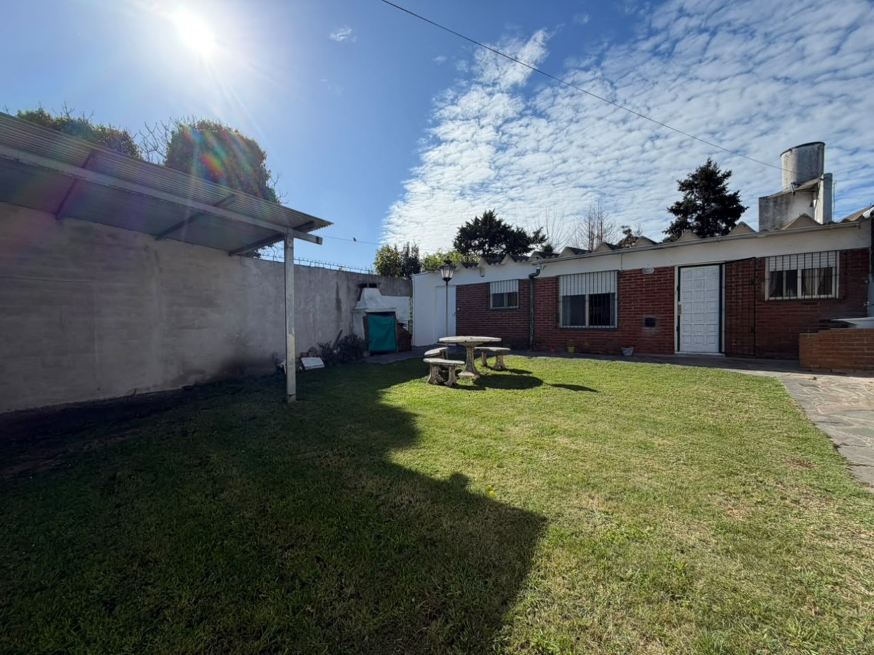CASA EN ALQUILER EN PH AL FRENTE 3 amb con cochera y parque comp - COLINAS DE PERALTA RAMOS-