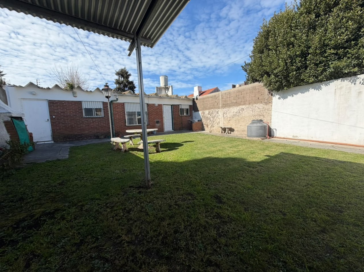 CASA EN ALQUILER EN PH AL FRENTE 3 amb con cochera y parque comp - COLINAS DE PERALTA RAMOS-