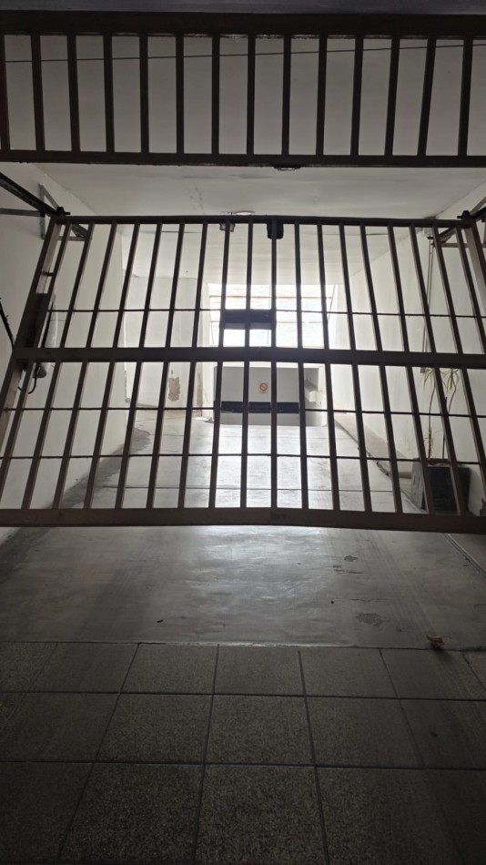 Cochera en Venta - Edificio - Zona Centro