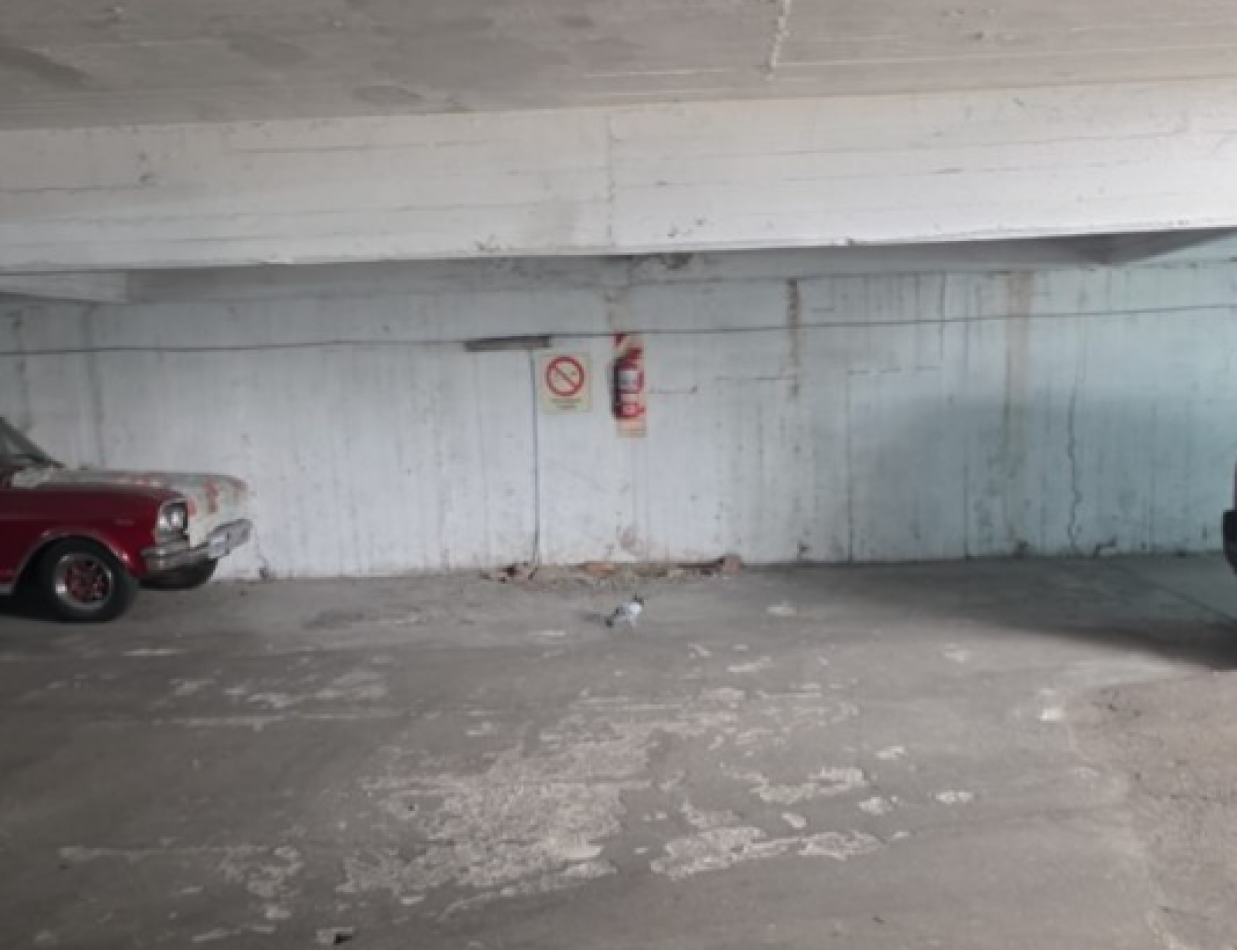Cochera en Venta - Edificio - Zona Centro
