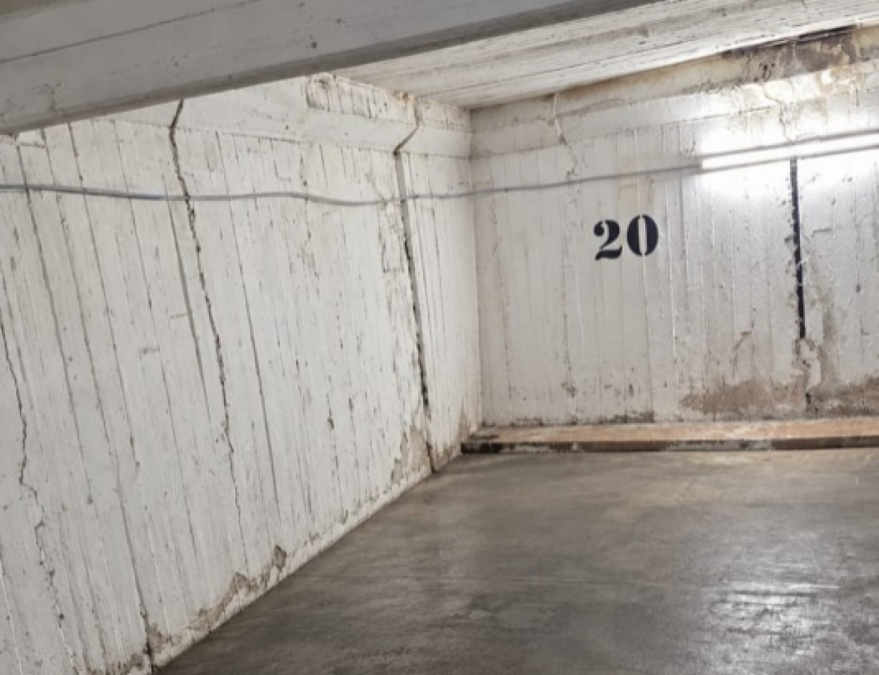Cochera en Venta - Edificio - Zona Centro