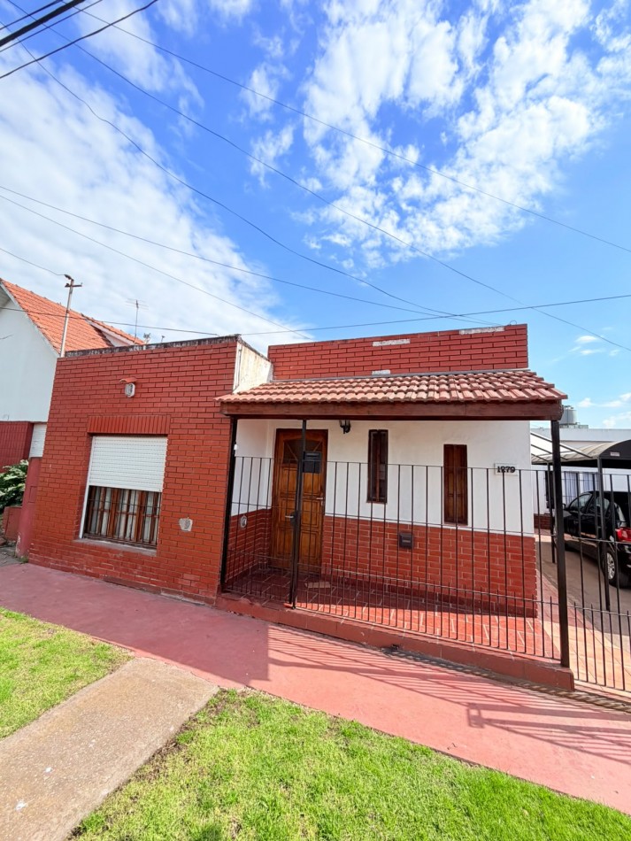 Casa al frente 2 ambientes - Villa Lourdes - Alquiler 24 meses - Mar del Plata