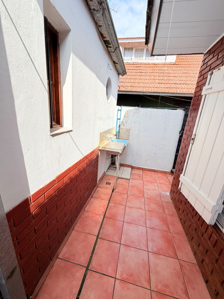 Casa al frente 2 ambientes - Villa Lourdes - Alquiler 24 meses - Mar del Plata