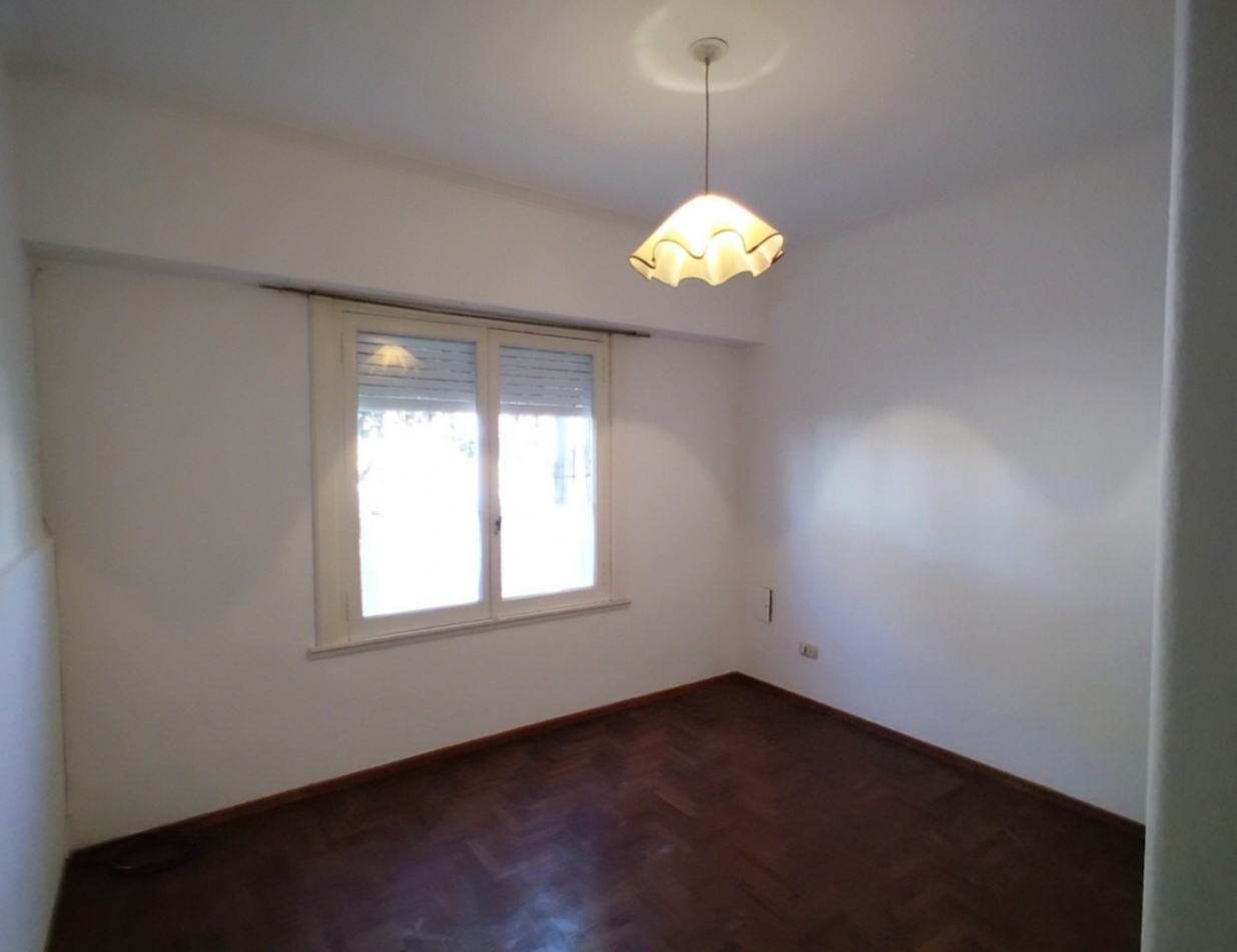 Chalet 5 ambientes con Garage - Zona Mundialista - APTO CREDITO
