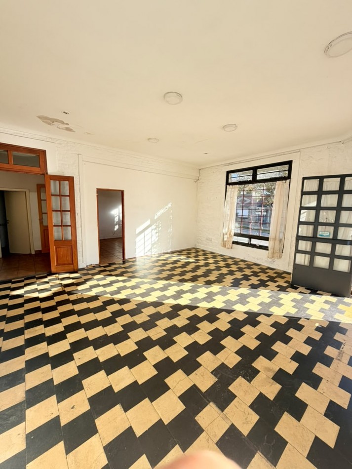 Local Comercial a la Calle - Alquiler 24 meses - Mar del Plata - Zona Villa Lourdes